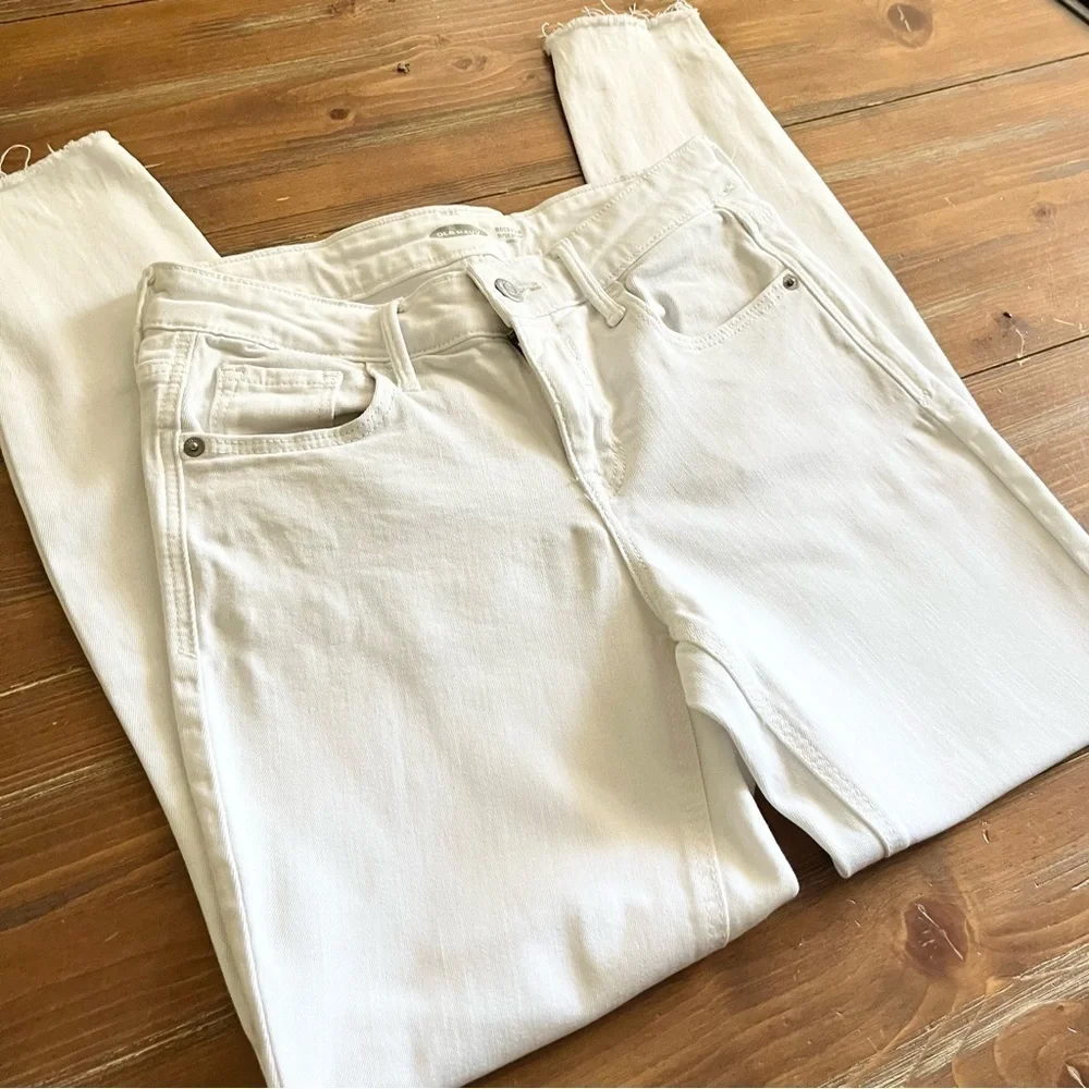 Old Navy White Rock Star Skinny Jeans. 0.